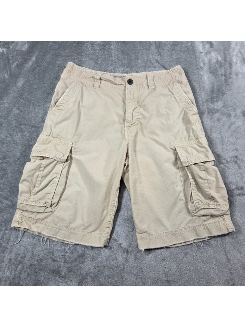 Vintage American Eagle Shorts Mens 32 Beige Cargo Utility Paratrooper Worn Y2K